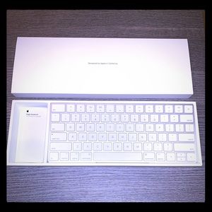 Apple Keyboard
